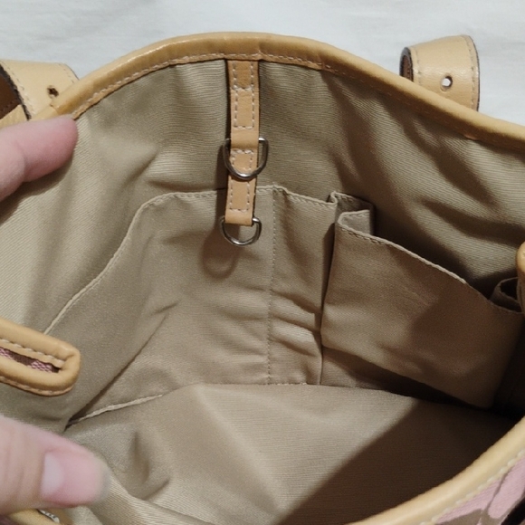 SALE! Coach 🩷 Pink/Tan Canvas/Leather Y2K Shoulder Bag Signature Monogram - Picture 15 of 15
